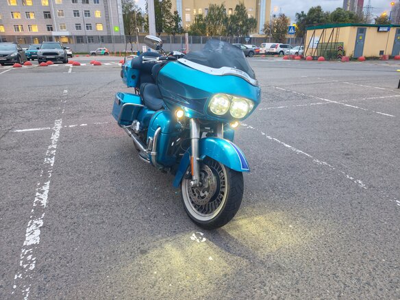2011 Harley-Davidson Road Glide, синий, 1000000 рублей
