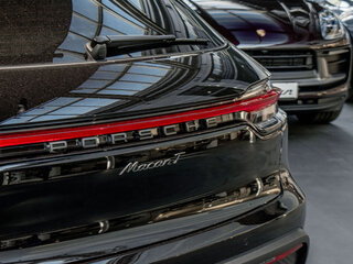 2025 Porsche Macan I Рестайлинг 2, чёрный, 10990000 рублей, вид 5