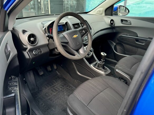 2013 Chevrolet Aveo II, синий - вид 9