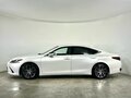 2022 Lexus ES 250 VII Рестайлинг, белый, 4600000 рублей - вид 1