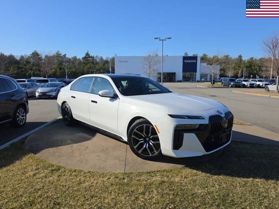 Открыть фотографии: BMW 7 серии VII (G70)