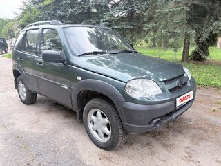 2014 Chevrolet Niva I Рестайлинг, зелёный, 449000 рублей, вид 2