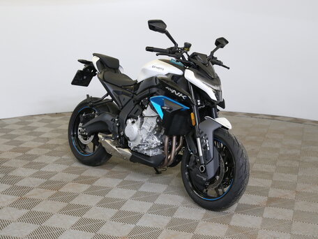 2026 CFMoto 675NK, белый, 744900 рублей, вид 3