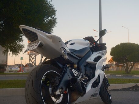 2011 Yamaha YZF-R6, белый, 790000 рублей, вид 2