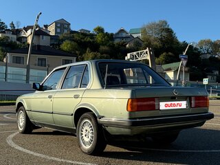 1986 BMW 3 серии 318i II (E30), зелёный, 3000000 рублей, вид 5