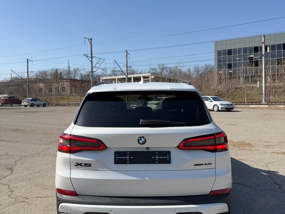 2019 BMW X5 40i IV (G05/G18), белый, 6250000 рублей - вид 14