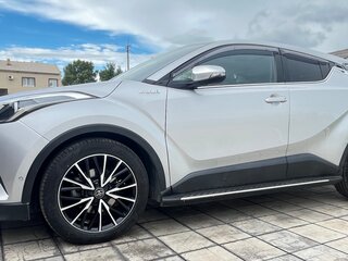 2017 Toyota C-HR I, серый, 2600000 рублей, вид 4
