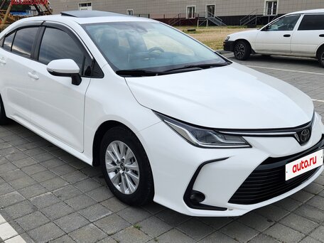 2021 Toyota Corolla XII (E210), белый, 1730000 рублей, вид 3
