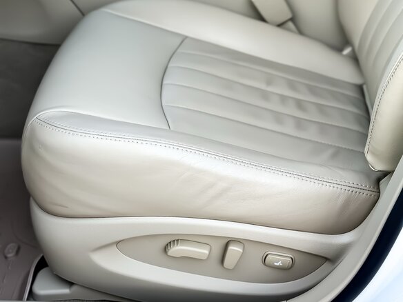 2011 Infiniti EX25 I (J50), белый, 1800000 рублей - вид 24