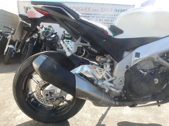 2015 Aprilia Tuono V4, белый, 1000000 рублей - вид 12