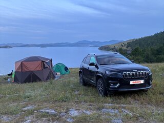 2018 Jeep Cherokee V (KL) Рестайлинг, чёрный, 2750000 рублей, вид 2