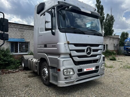 2017 Mercedes-Benz Actros, серебристый, 3980000 рублей, вид 2