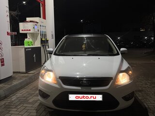 2009 Ford Focus II Рестайлинг, белый, 520000 рублей, вид 4