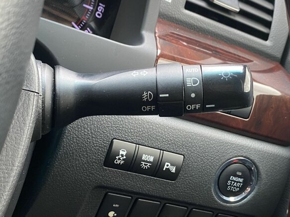 2013 Toyota Alphard II, белый - вид 17