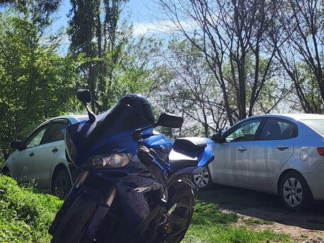 2004 Yamaha YZF-R1, синий, 580000 рублей, вид 4