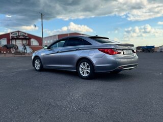 2012 Hyundai Sonata VI (YF), серый, 700000 рублей, вид 4