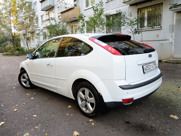 2007 Ford Focus II, белый - вид 3