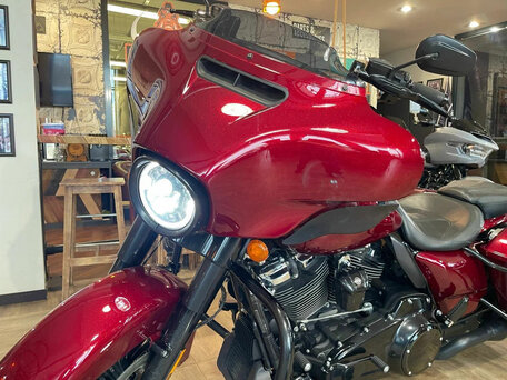 2018 Harley-Davidson Street Glide Special, красный, 2350000 рублей, вид 5