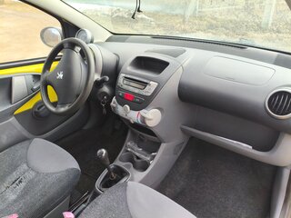 2008 Peugeot 107 I, жёлтый, 300000 рублей, вид 5