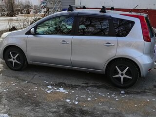 2012 Nissan Note I Рестайлинг, серебристый, 730000 рублей, вид 4
