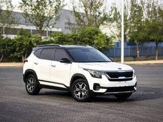 2021 Kia KX3, белый, 1450000 рублей, вид 2