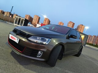 2011 Volkswagen Jetta VI, коричневый, 1217000 рублей, вид 3