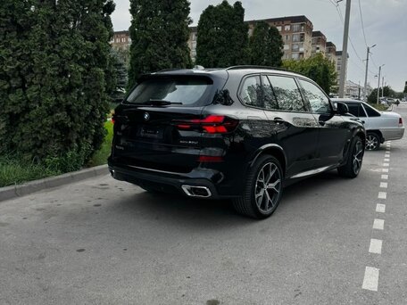 2026 BMW X5 Long 30Li IV (G05/G18) Рестайлинг, чёрный, 9185000 рублей, вид 4