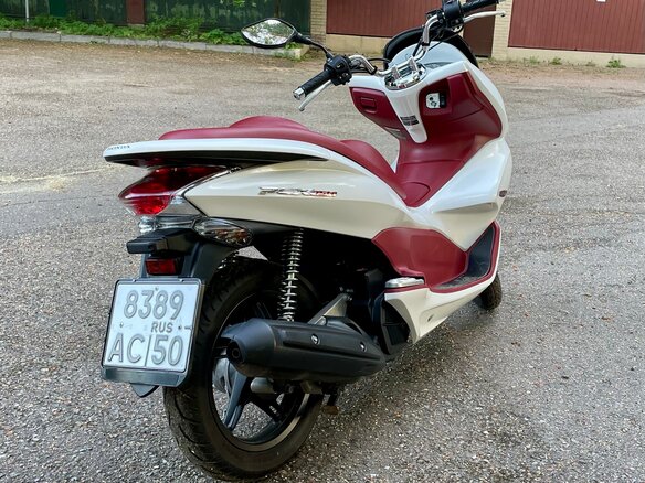 2010 Honda PCX 150, белый, 330000 рублей - вид 6