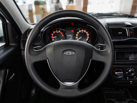 2026 Lada (ВАЗ) Granta I Рестайлинг, белый - вид 18