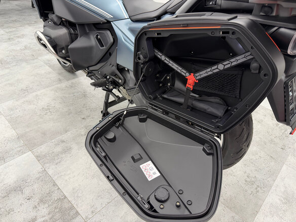 2025 BMW R 1300 RT, зелёный - вид 14