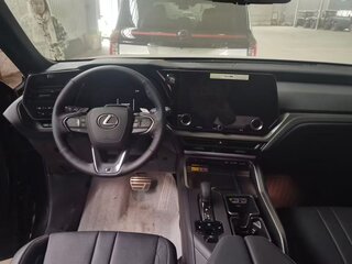2025 Lexus TX 500h, чёрный, 14650000 рублей, вид 5