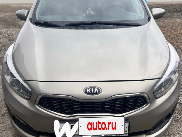 2017 Kia Ceed II Рестайлинг, серебристый, 1150000 рублей - вид 2