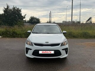2017 Kia Rio IV, белый, 1500000 рублей, вид 4
