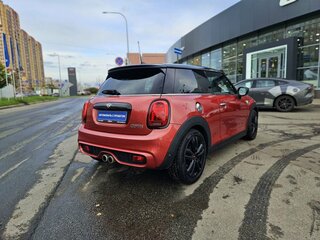 2020 Mini Hatch Cooper S III (F55/F56) Рестайлинг, красный, 2380000 рублей, вид 4