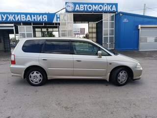 2002 Honda Odyssey II Рестайлинг, золотистый, 750000 рублей, вид 3