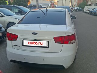 2012 Kia Cerato 6-speed II, белый, 400000 рублей, вид 2