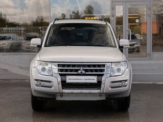2014 Mitsubishi Pajero IV Рестайлинг 1, серебристый, 2030000 рублей, вид 2