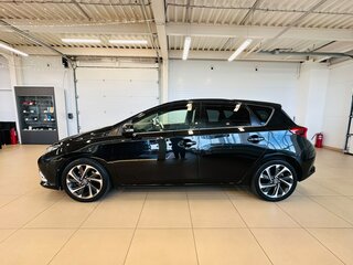 2015 Toyota Auris II Рестайлинг, чёрный, 1379000 рублей, вид 3