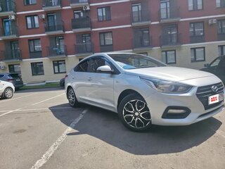 2017 Hyundai Solaris II, серебристый, 1150000 рублей, вид 3
