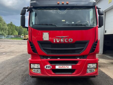 2013 Iveco Stralis, красный, 6500000 рублей, вид 3