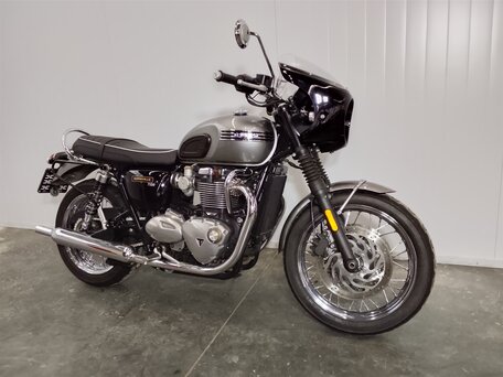 2020 Triumph Bonneville T120, серый, 945000 рублей, вид 5