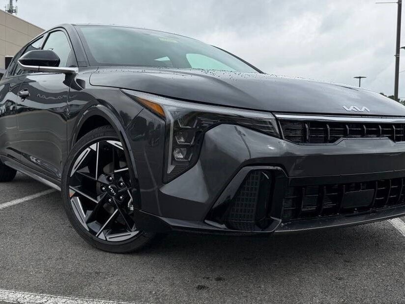 Открыть фотографии: Kia K4
