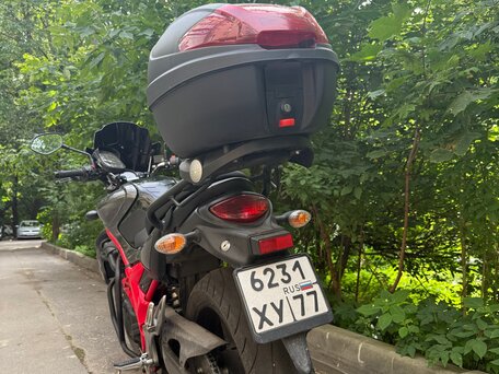 2015 Suzuki SFV 400 Gladius, красный, 580000 рублей, вид 3