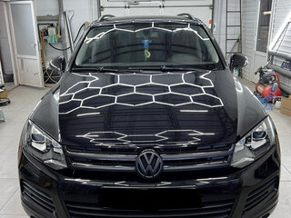 2014 Volkswagen Touareg II, чёрный, 2250000 рублей, вид 3