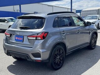 2024 Mitsubishi RVR III Рестайлинг 3, серый, 1550217 рублей, вид 4