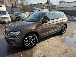 2018 Volkswagen Tiguan II, коричневый, 2199000 рублей, вид 1