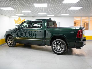 2026 Ram 1500 Crew Cab V Рестайлинг, зелёный, 11299000 рублей, вид 4