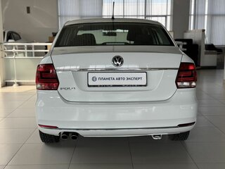 2016 Volkswagen Polo V Рестайлинг, белый, 1035000 рублей, вид 5