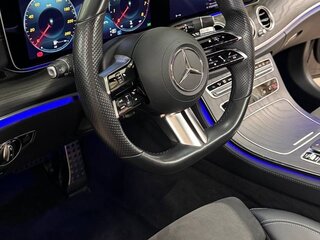 2022 Mercedes-Benz E-Класс 200 V (W213, S213, C238) Рестайлинг, чёрный, 4800000 рублей, вид 4