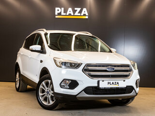 2017 Ford Kuga II Рестайлинг, белый, 1419000 рублей, вид 2